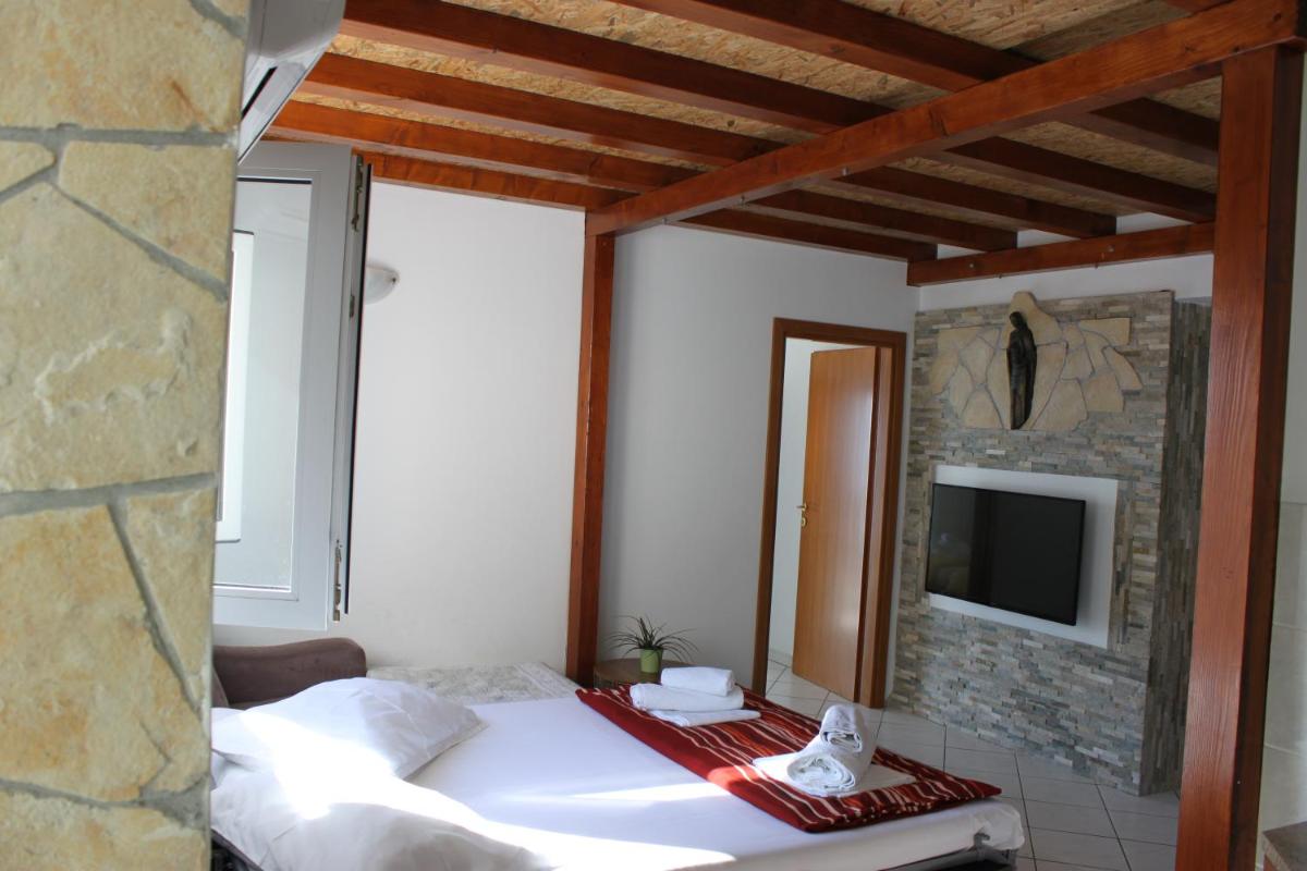 Pile Apartments - Hizvo