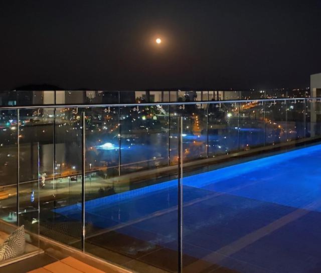 Suitetrails - MENLYN MAINE - One Bedroom Penthouse - NO LOAD SHEDDING!!