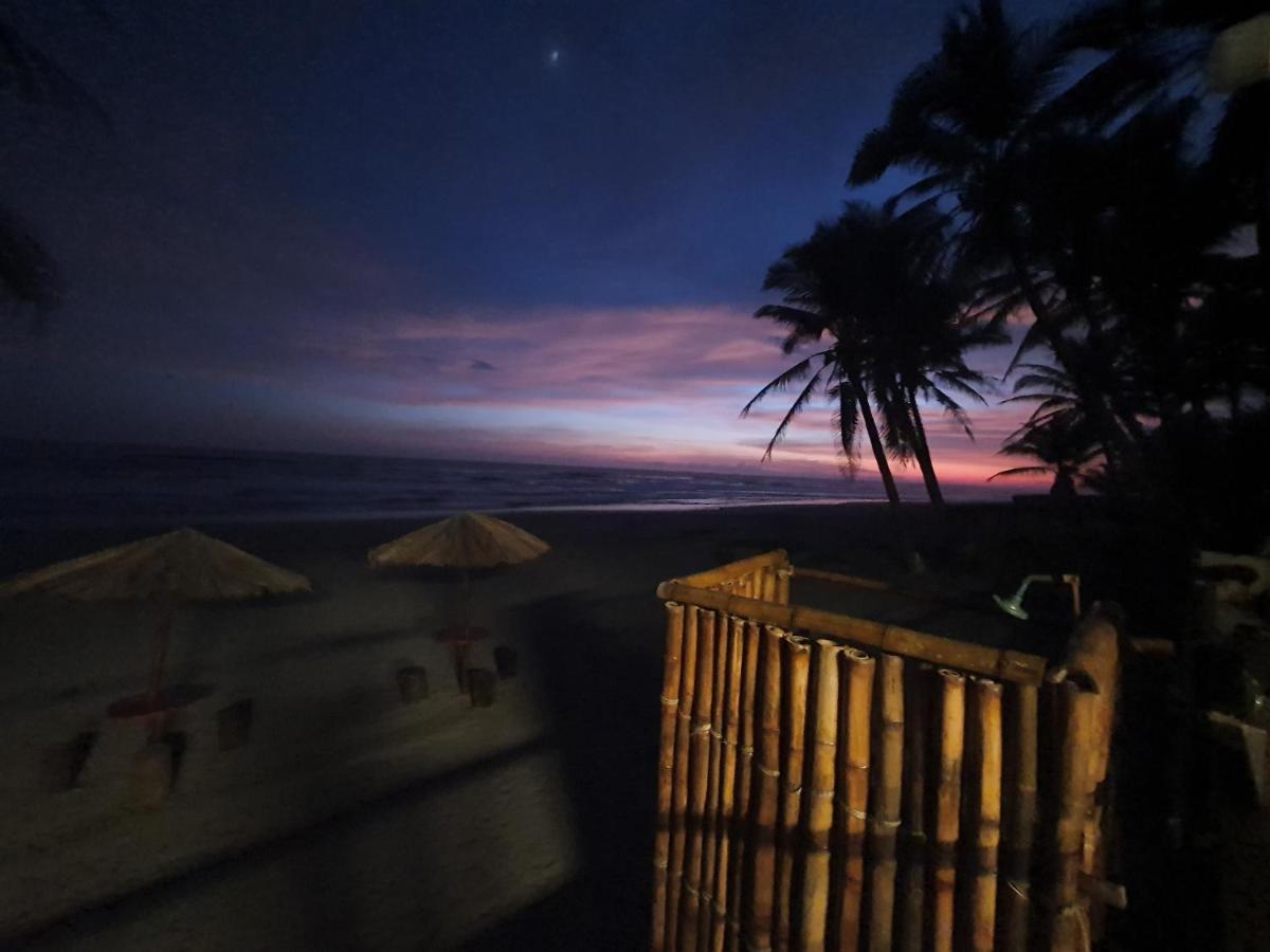 Bungalows La Perla Playa Azul - Housity