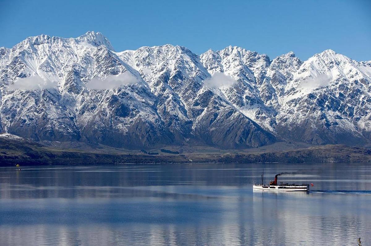 Crows Nest - Queenstown Holiday Home - Housity