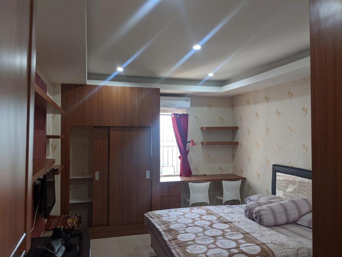 Pinewood Apartment by Vial - Housity