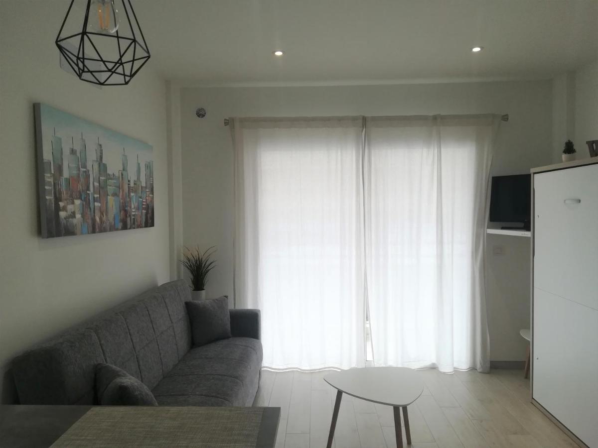 Acogedor estudio con piscina y cerca de la playa - Housity
