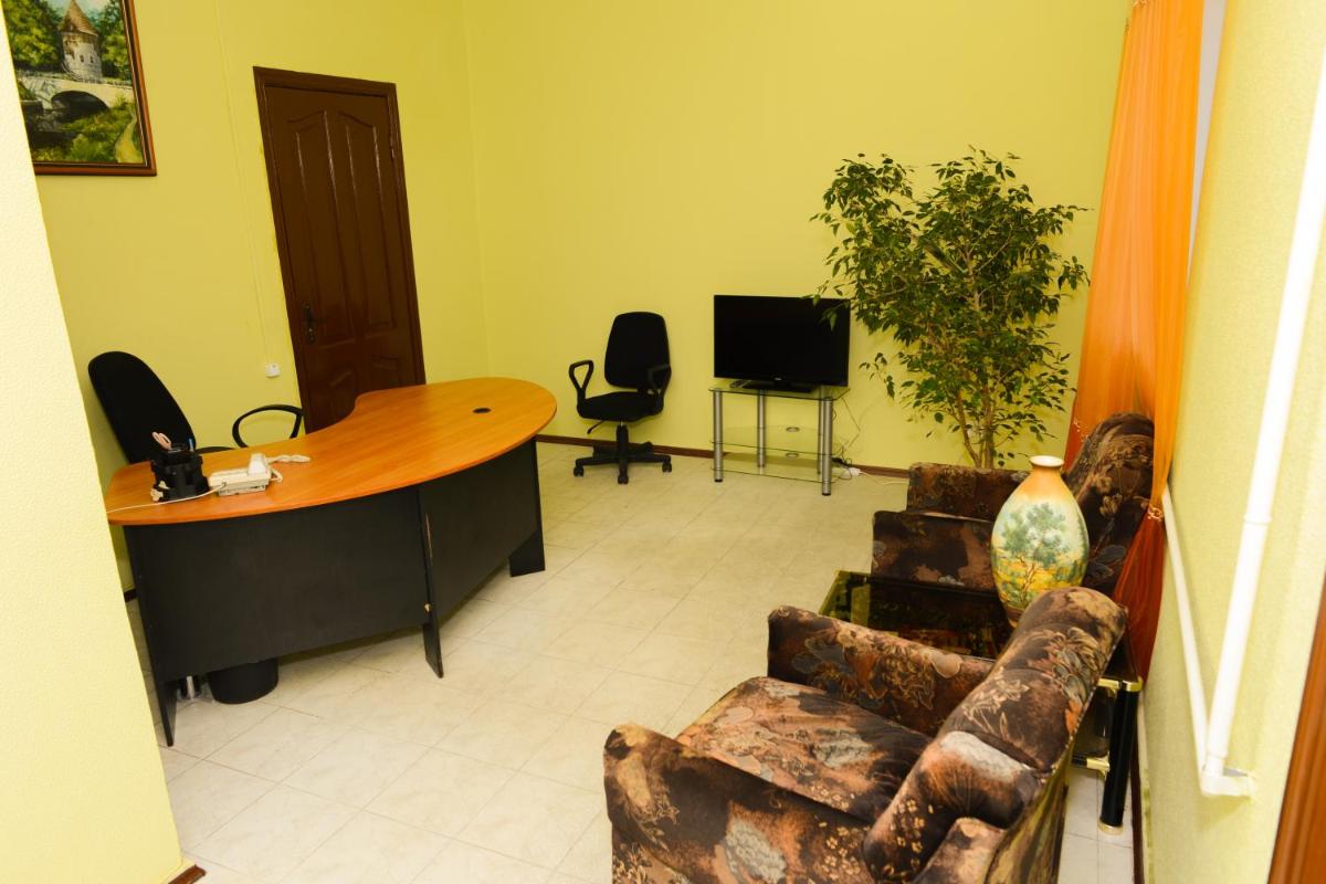 Hotel Uyut - Housity