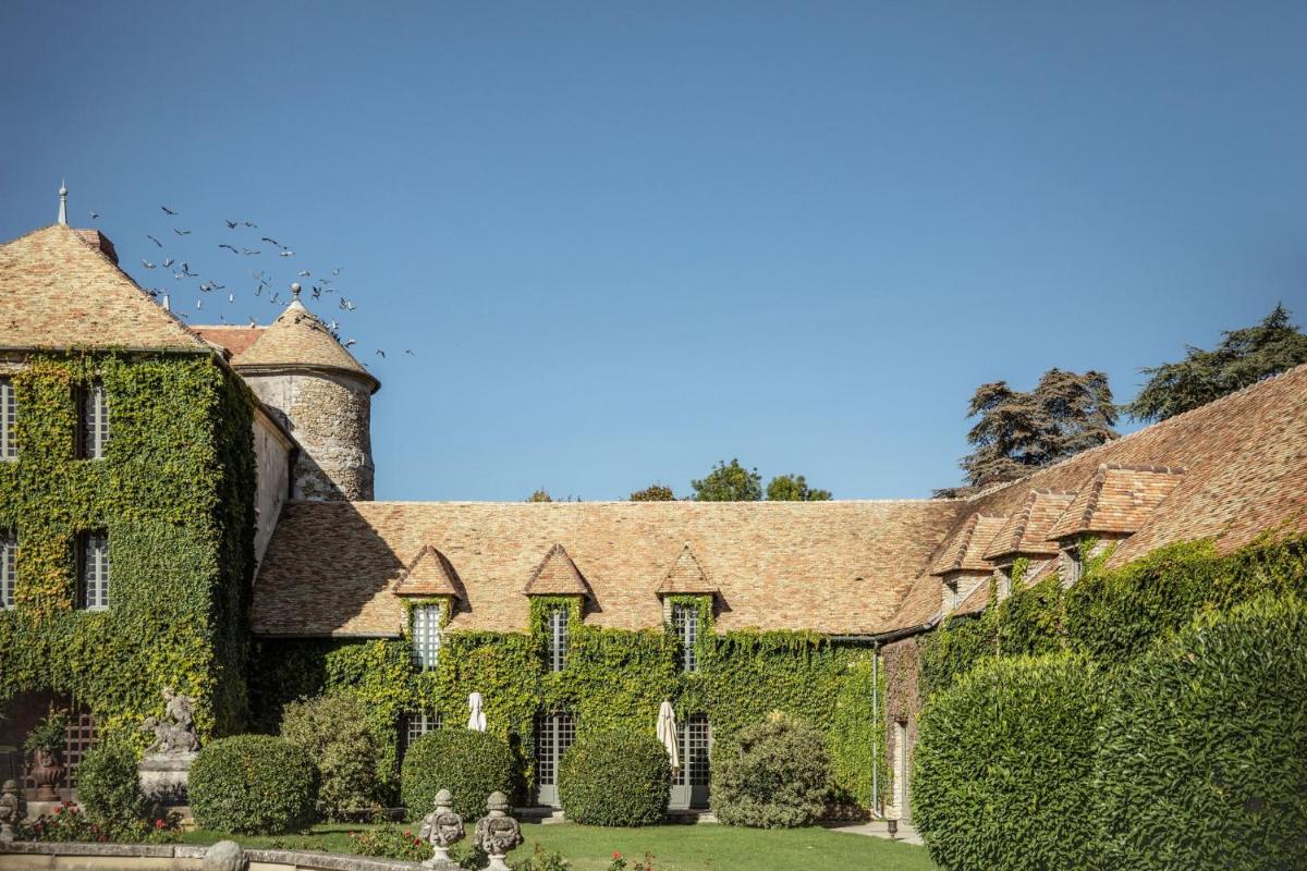 Photo de la galerie de l'établissement Château De Villiers-Le-Mahieu, à Villiers-le-Mahieu