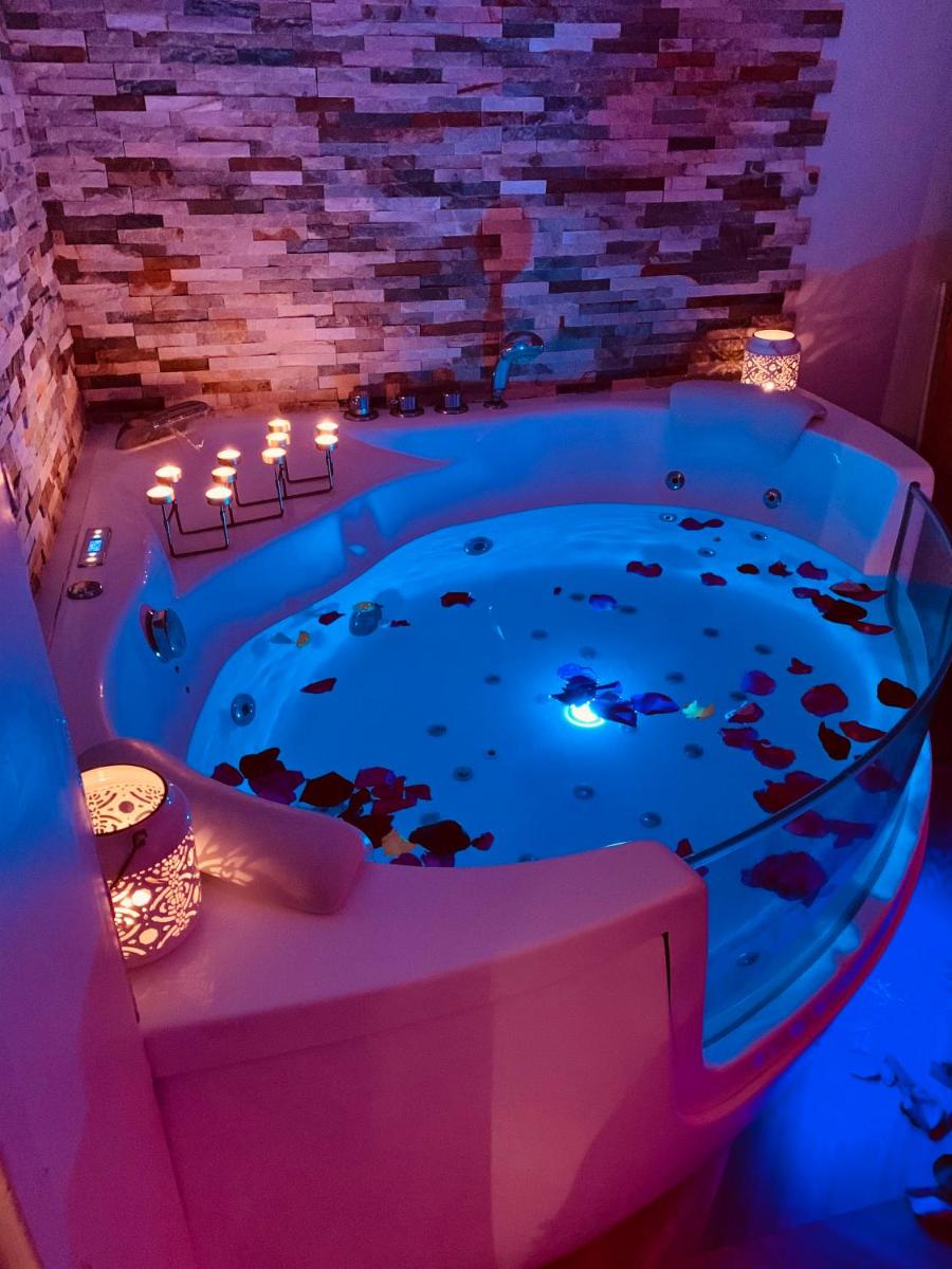 Appart spa piscine HOME AND SPA - Housity