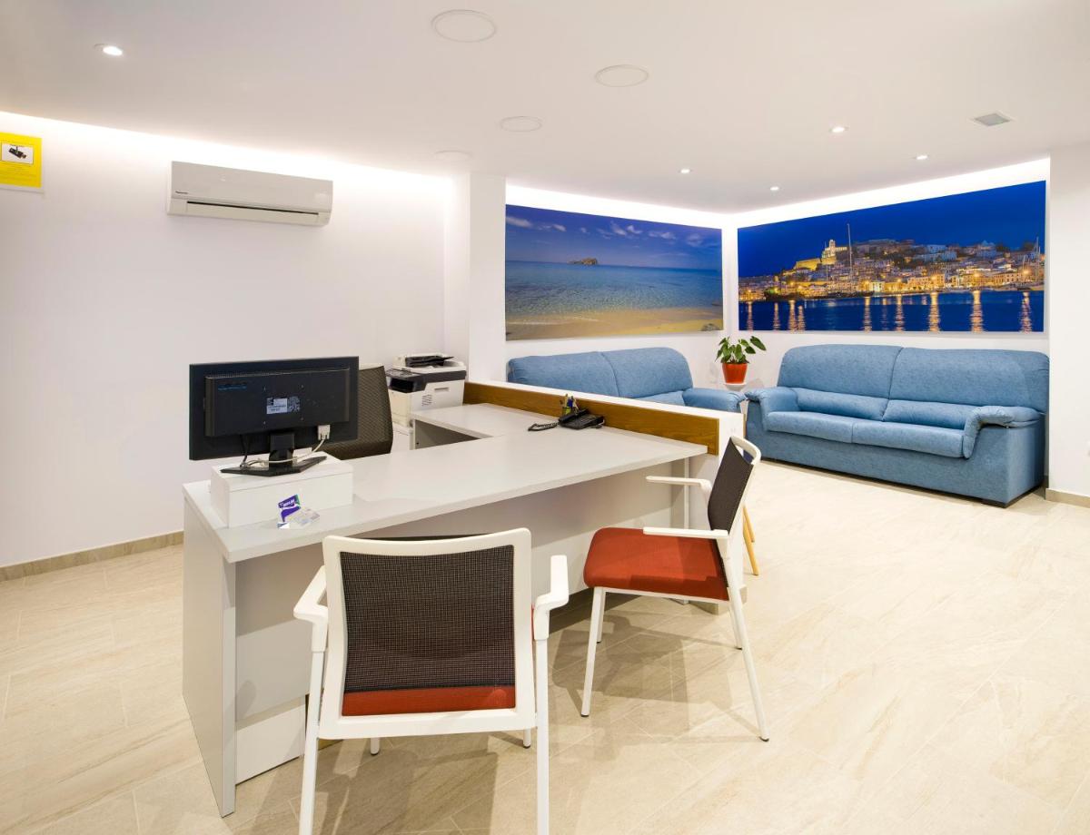 Hostal Costa Blanca - Housity