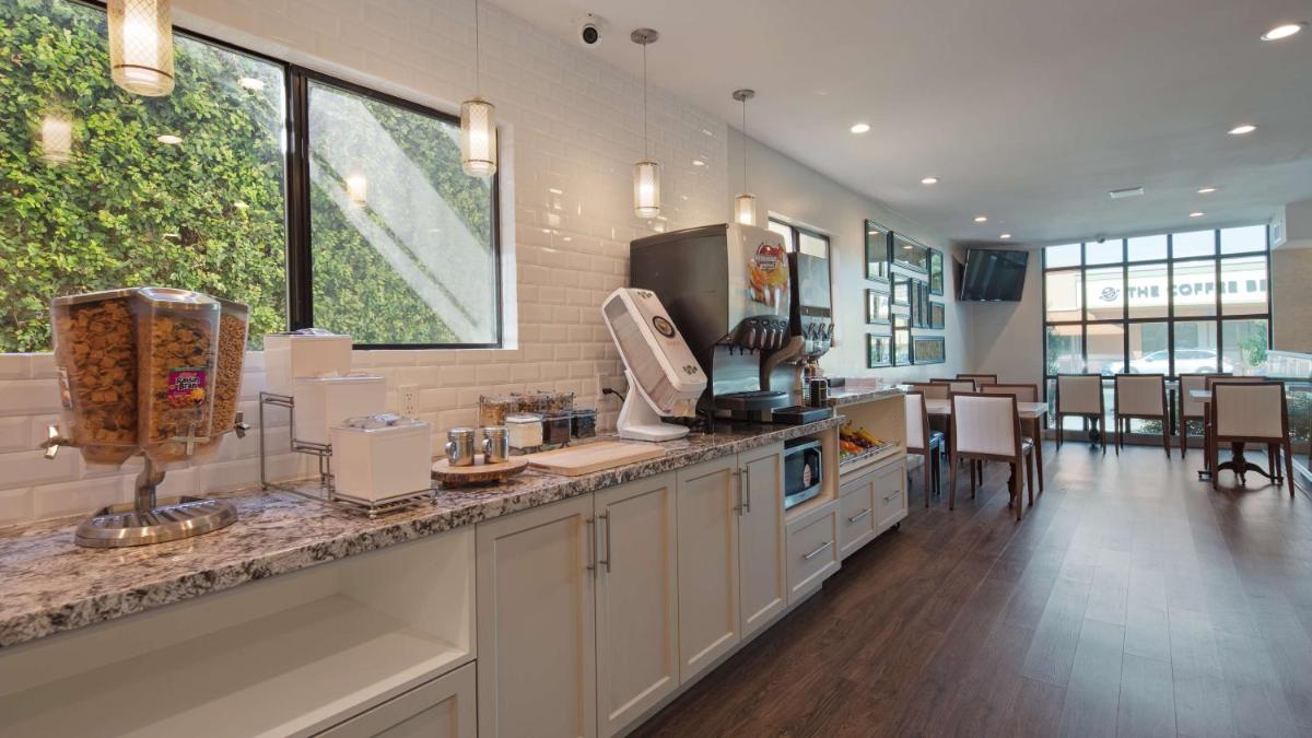 Best Western Woodland Hills - Housity
