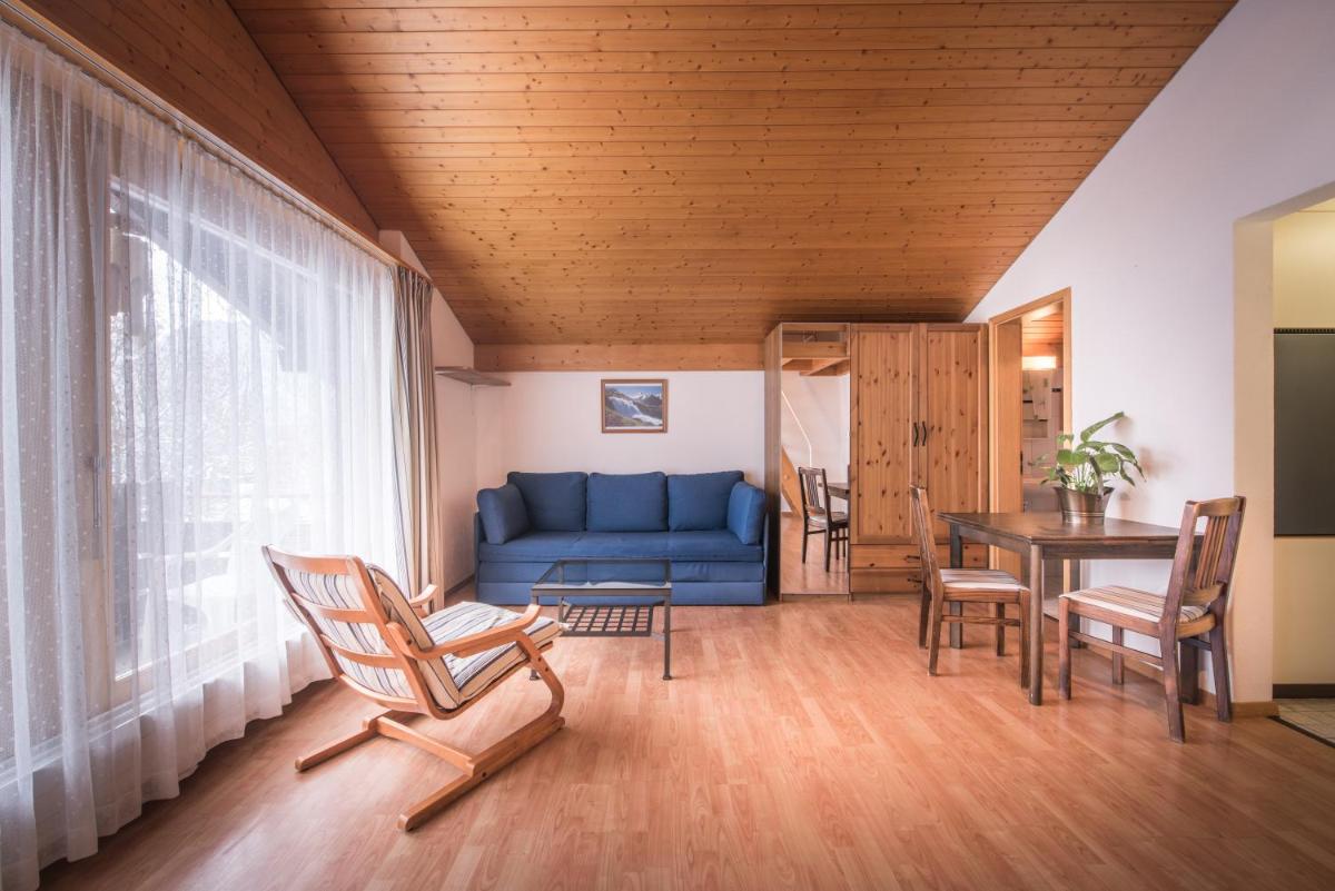 Central Wengen Wonderland: Mezzanine Studio for 4 - Housity
