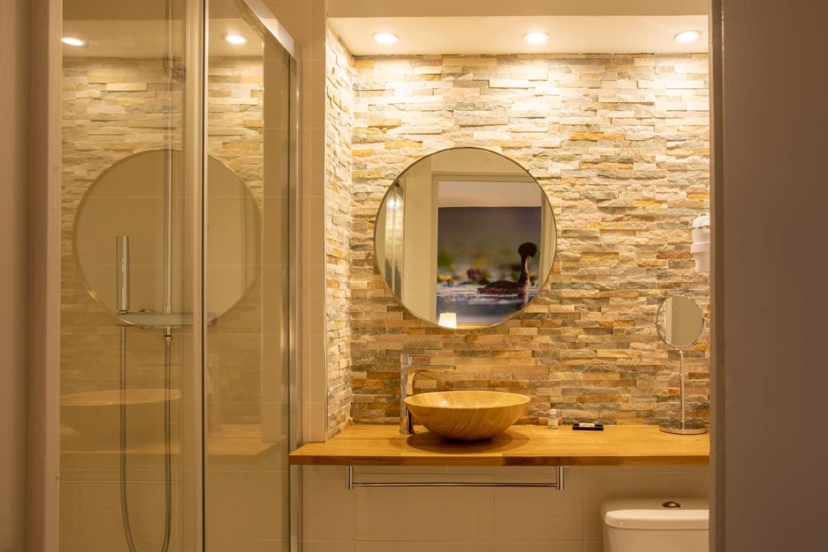 Salle de bains dans l'établissement La Maison TATIN