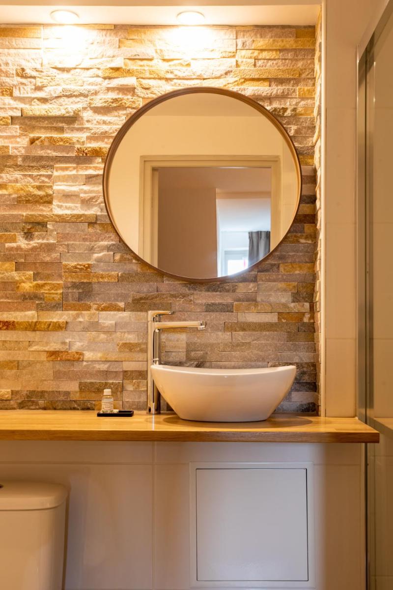 Salle de bains dans l'établissement La Maison TATIN