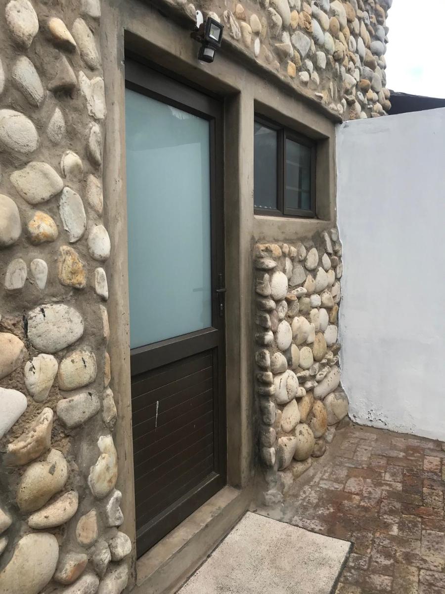 Whalestone - Housity