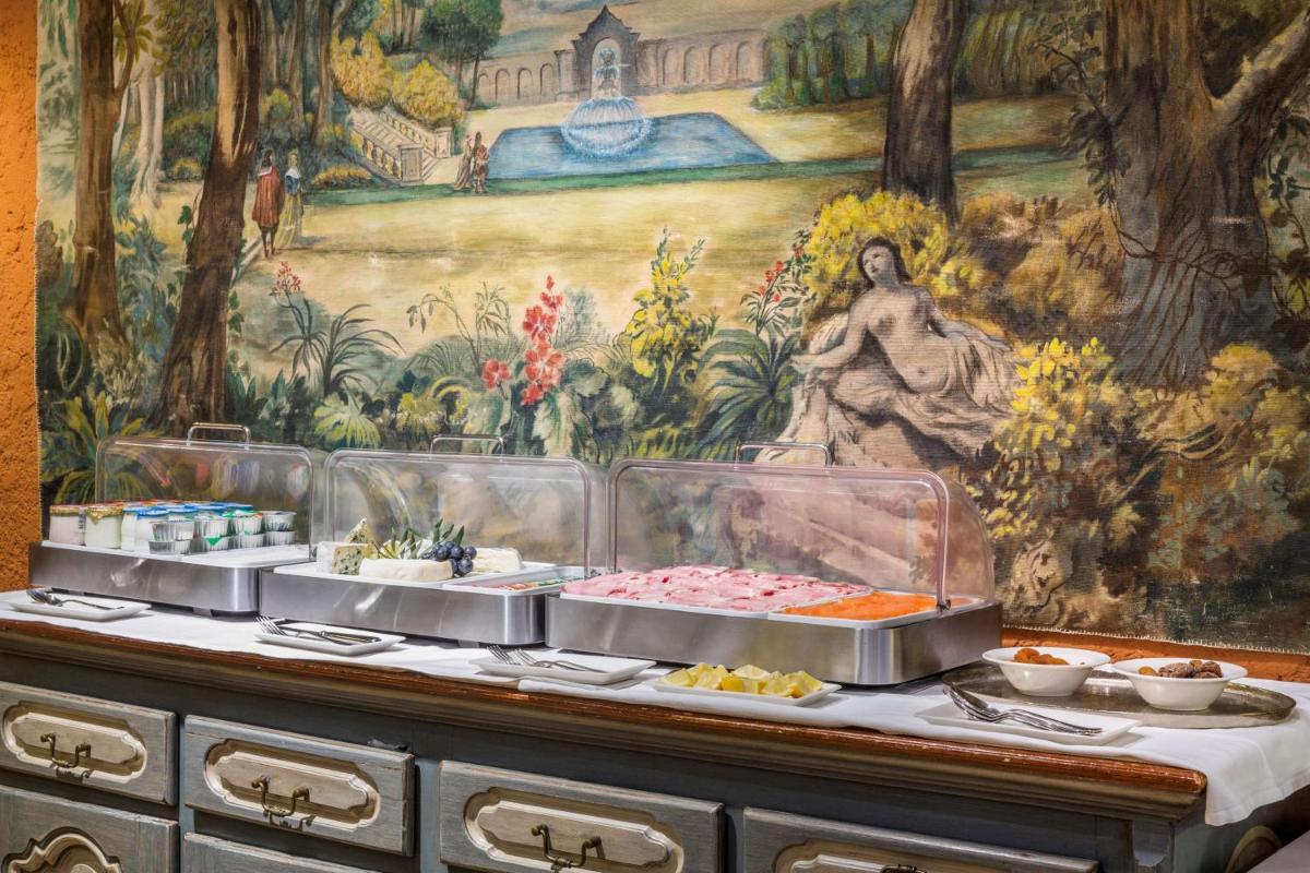 Nourriture dans l'hôtel ou à proximité