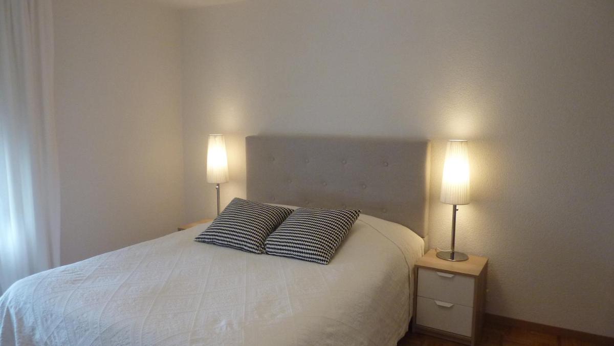 Close to the lake and very spacious 3 bedroom - Housity