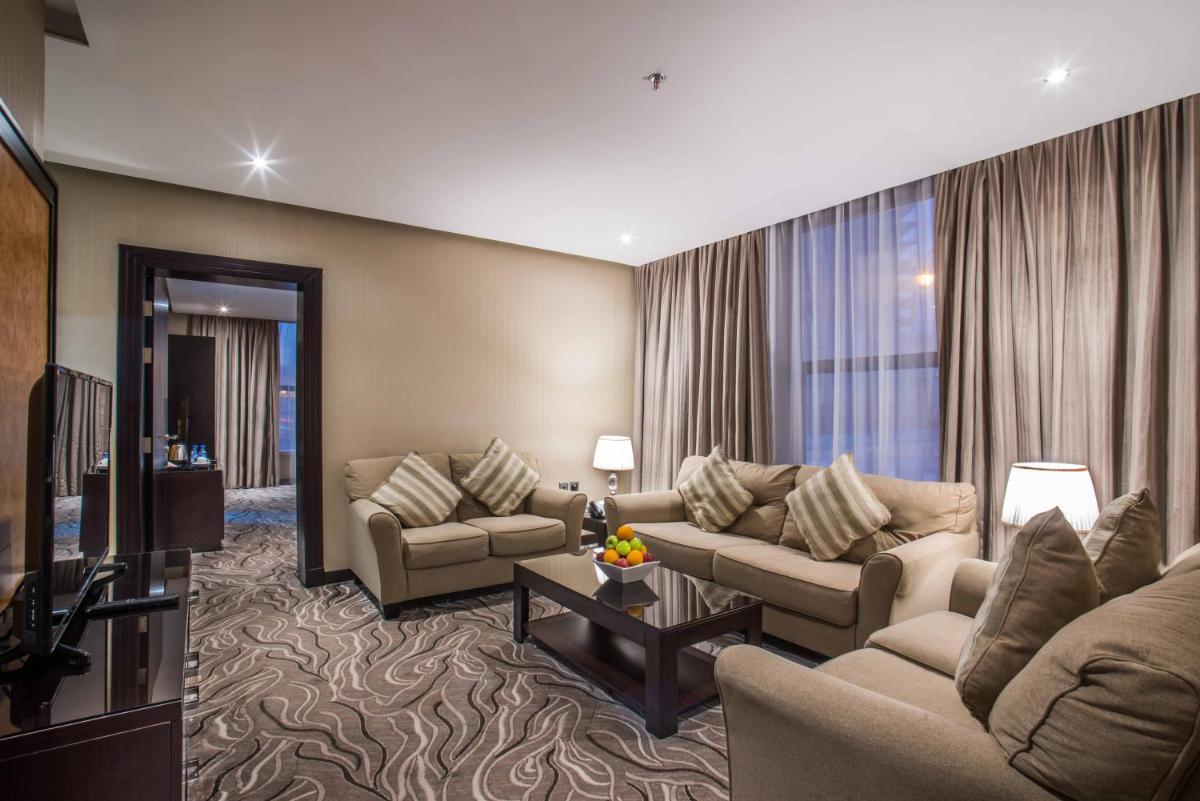 Naviti Warwick Al Khobar - Housity
