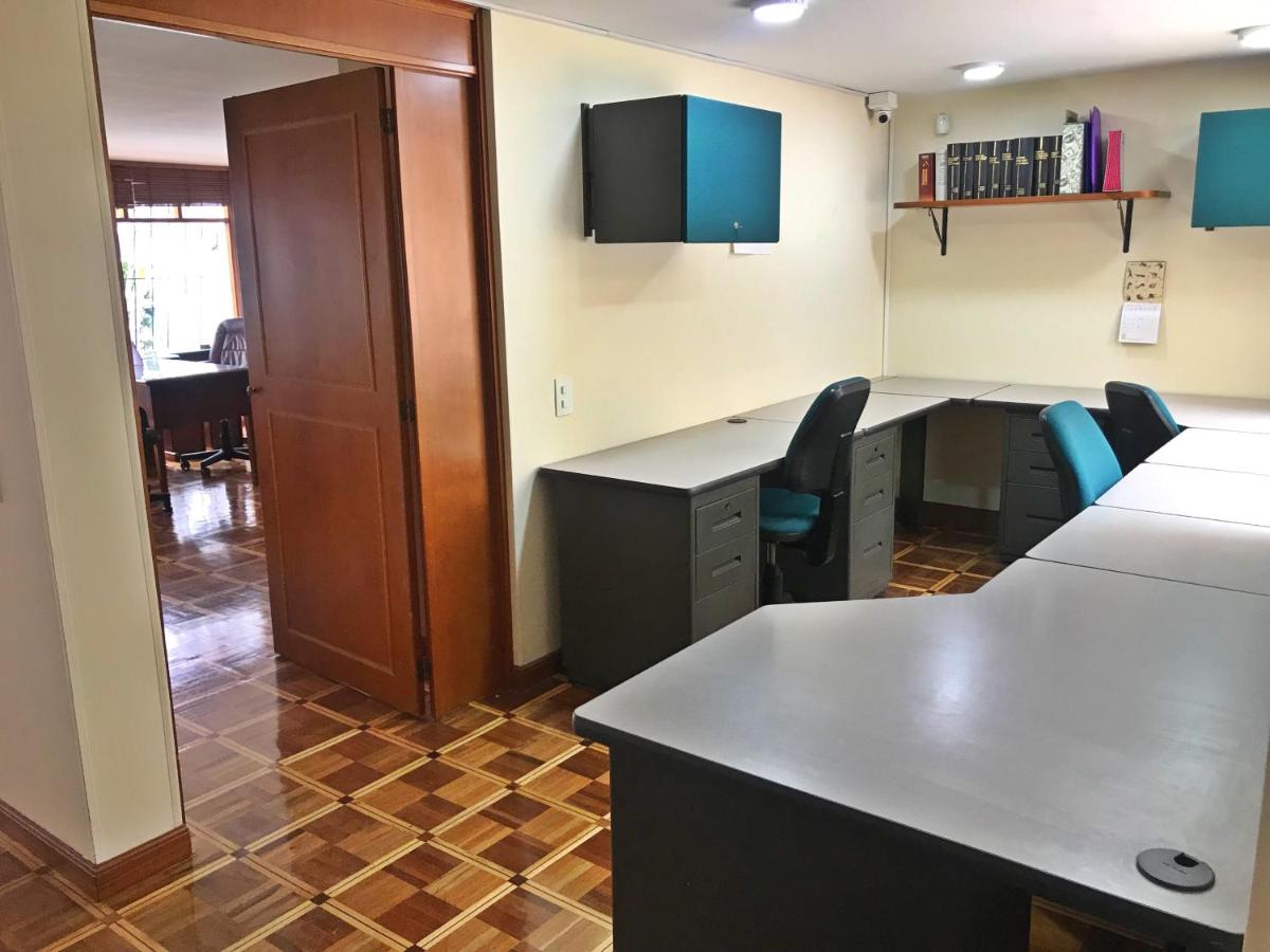 Oficina Privada Santa Barbara Unicentro Usaquen - Housity