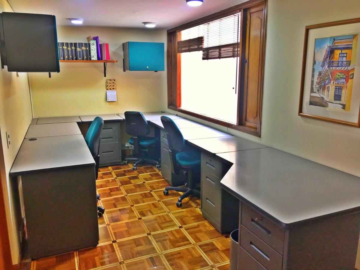 Oficina Privada Santa Barbara Unicentro Usaquen - Housity