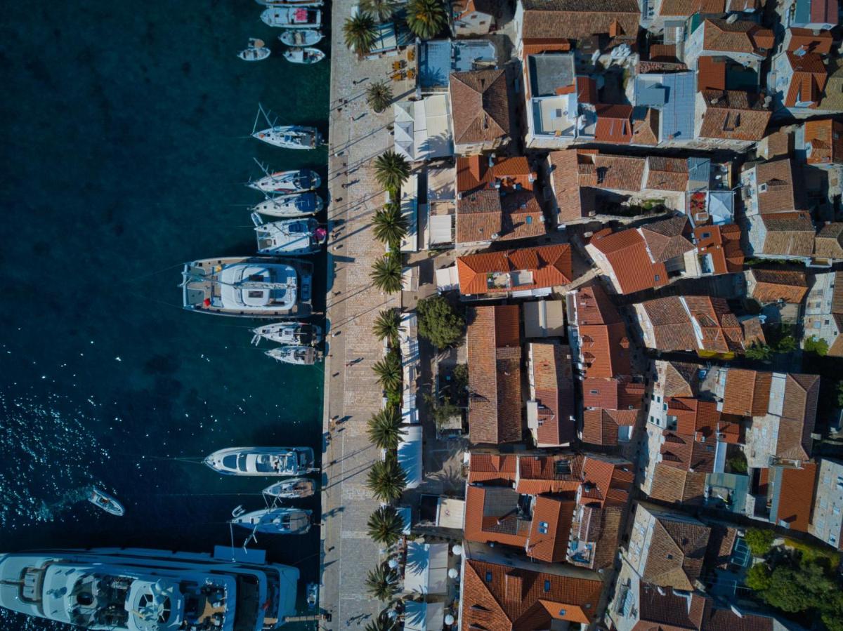 Sunlight Apartment Hvar - Housity
