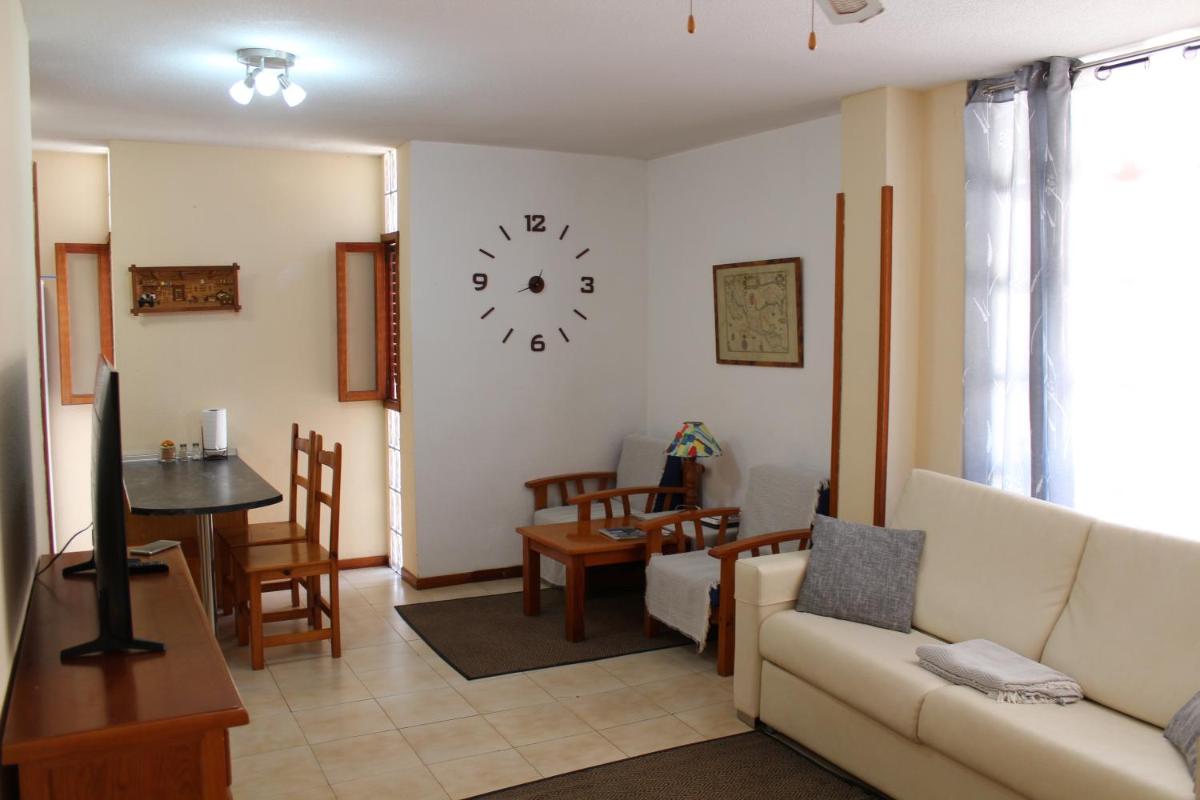 Suitetrails - Apartment with ocean view Tenerife Просторный апартамент с видом на океан первая линия Тенерифе