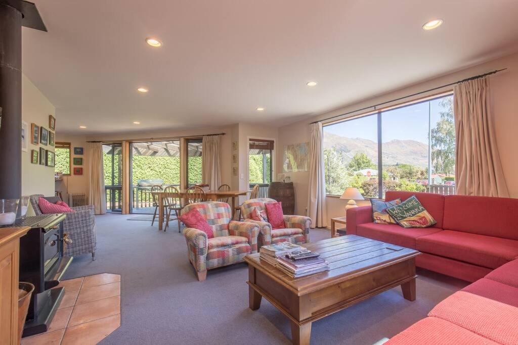 Central Wanaka 2 Bedroom Retreat - Housity