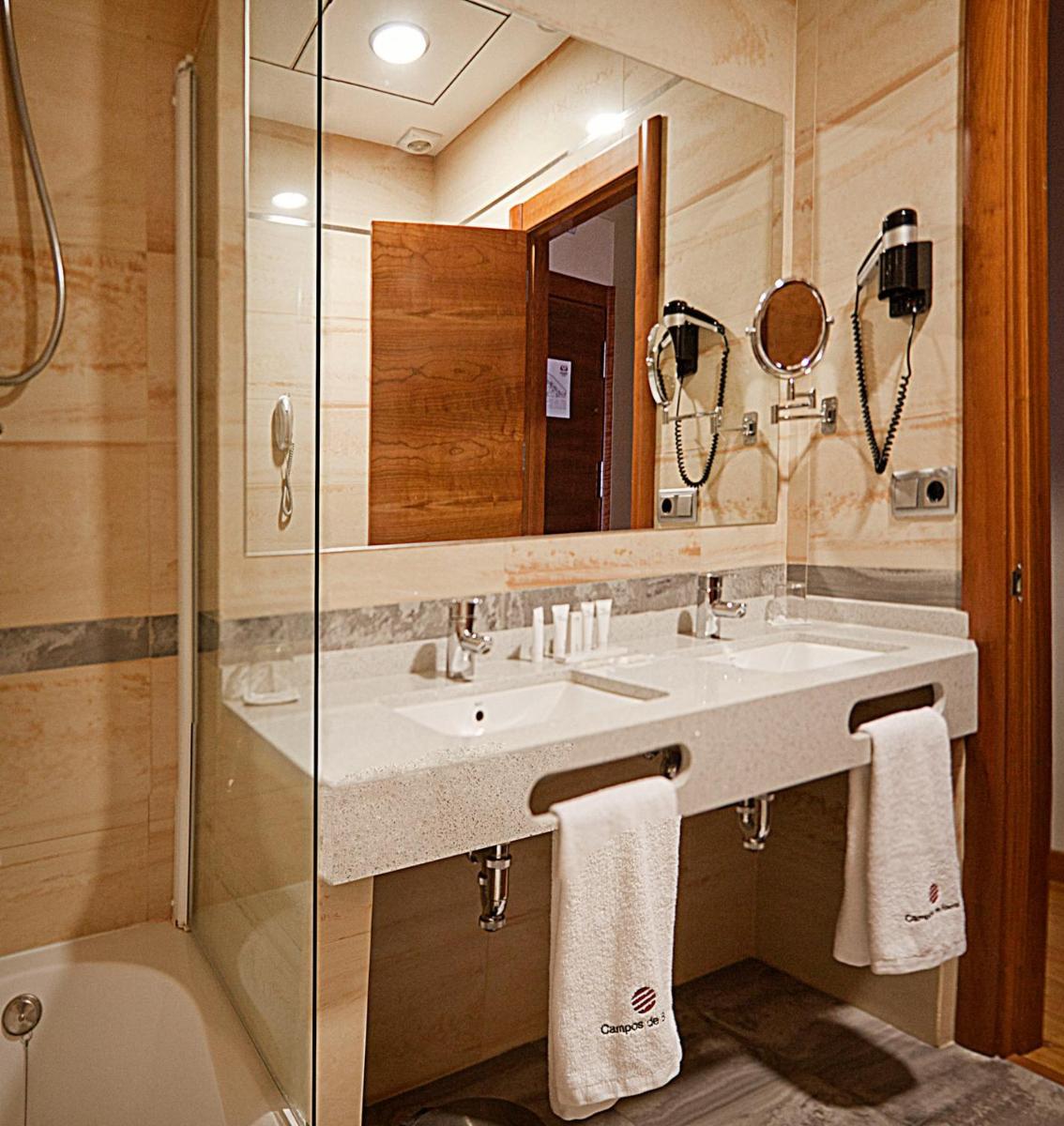 Hotel Campos de Baeza - Hizvo