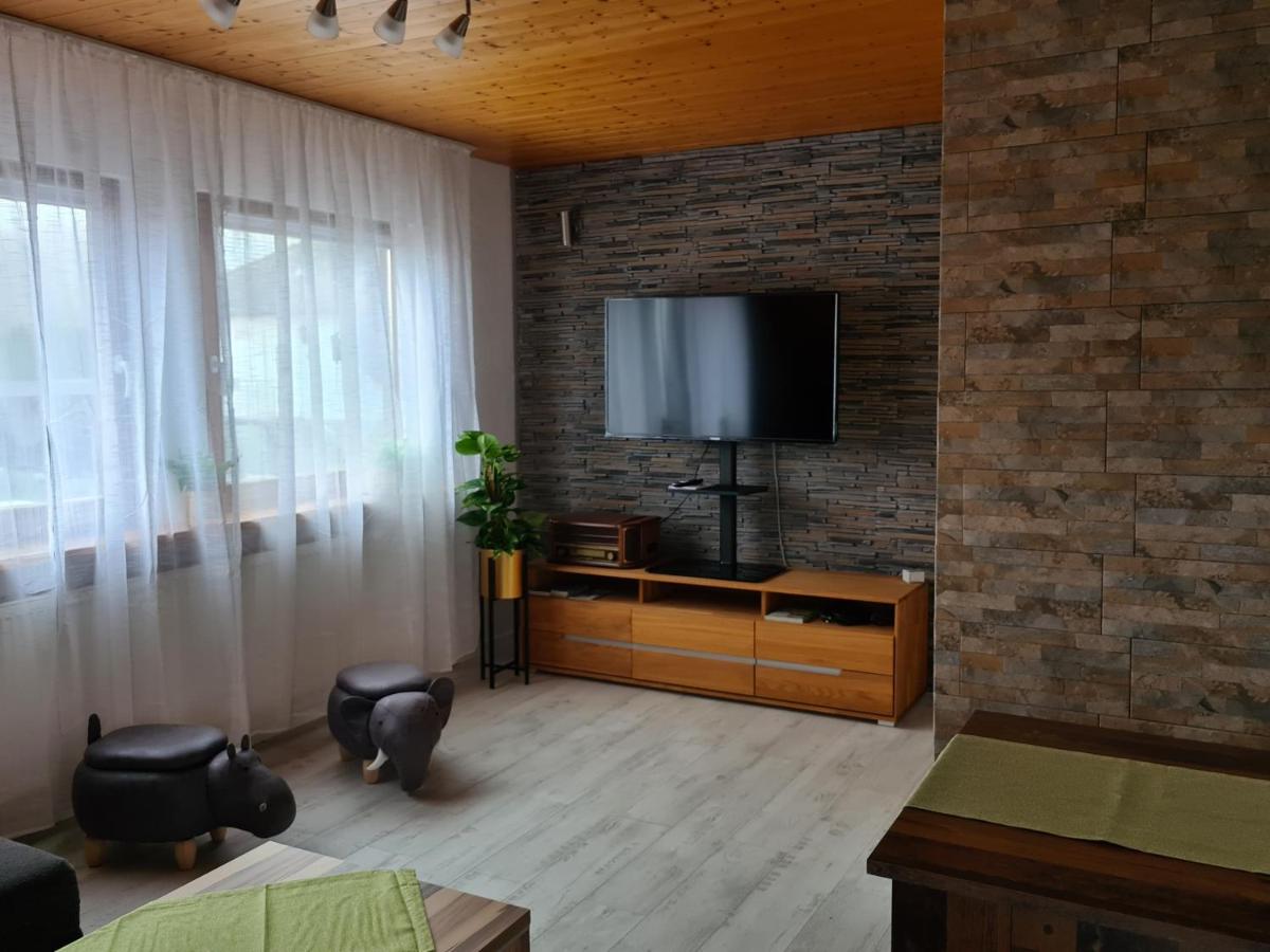 Ferienwohnung Krähennest in den Hegaubergen - Nähe Bodensee - Housity
