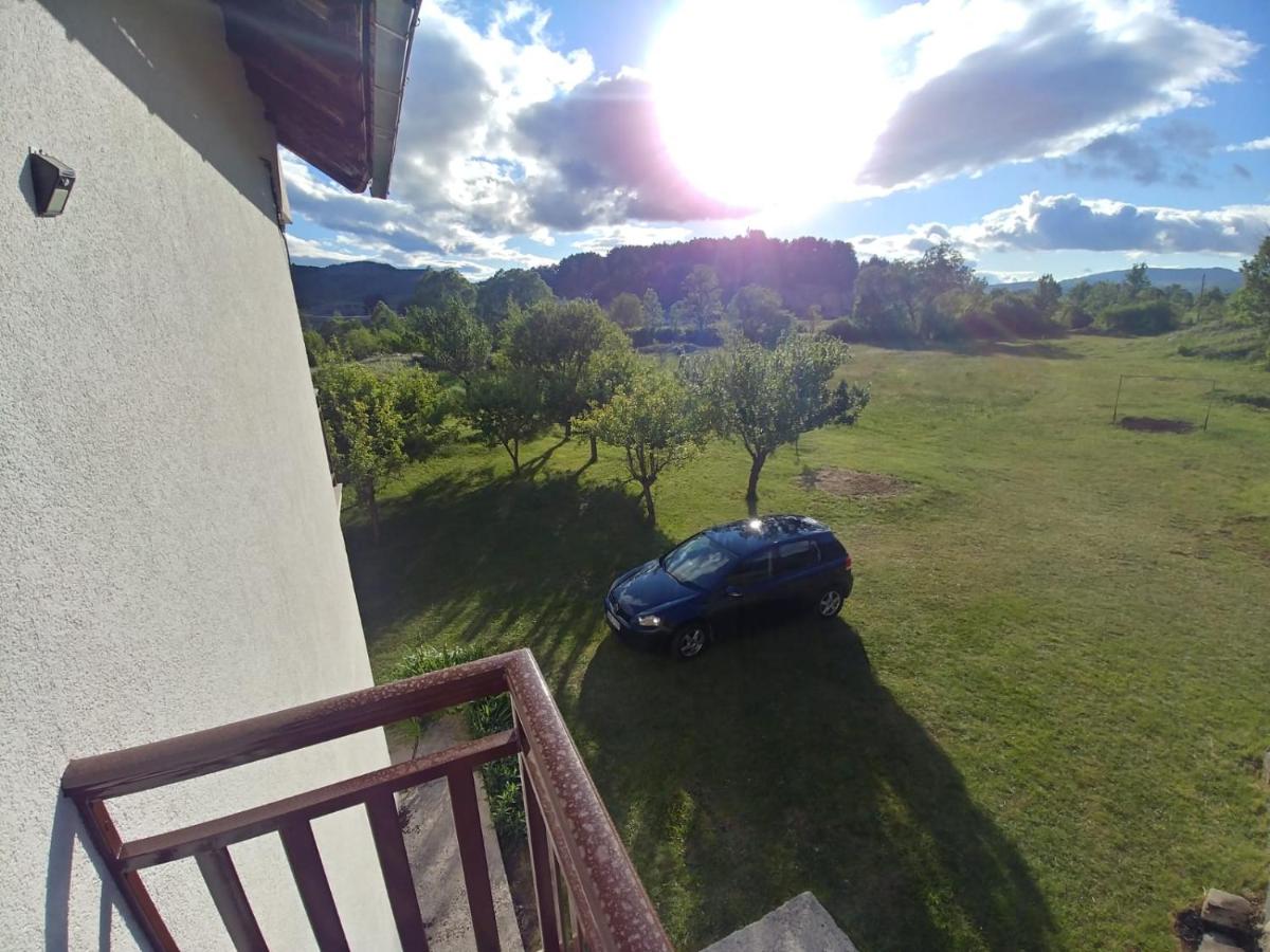 Planinska kuća Rezo Rakitno - Housity