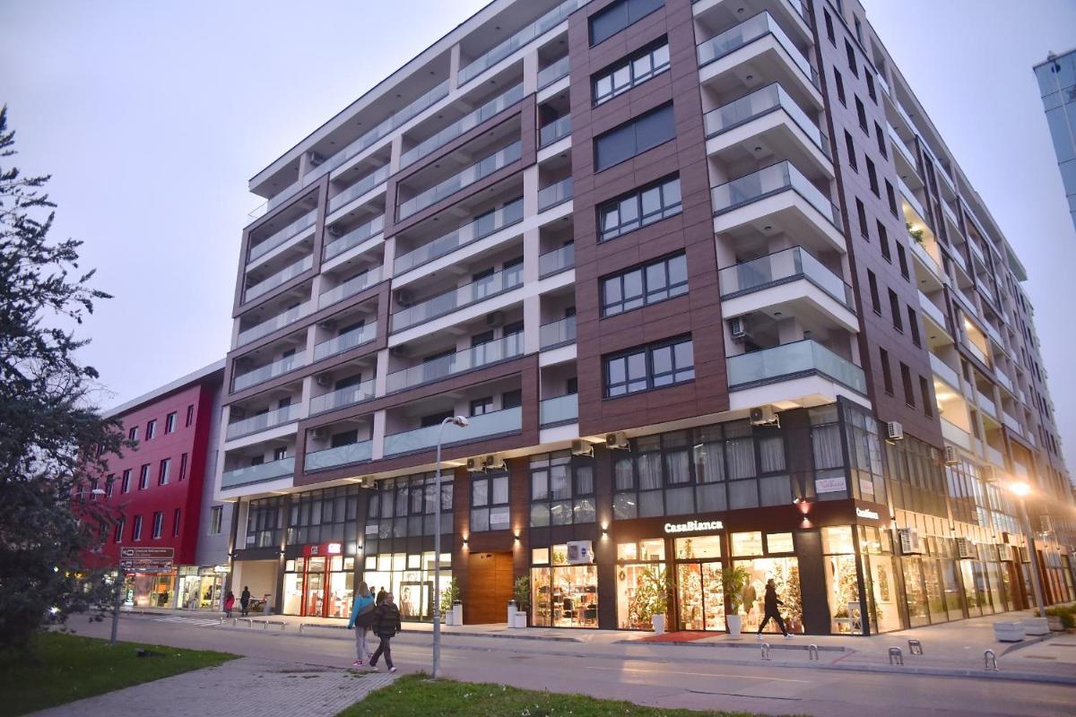 The Main Square Apartments - Housity