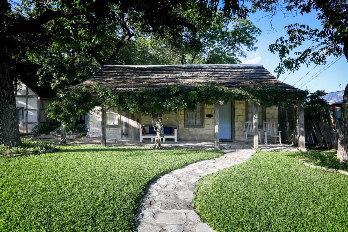 Austin Street Retreat Maria - Housity