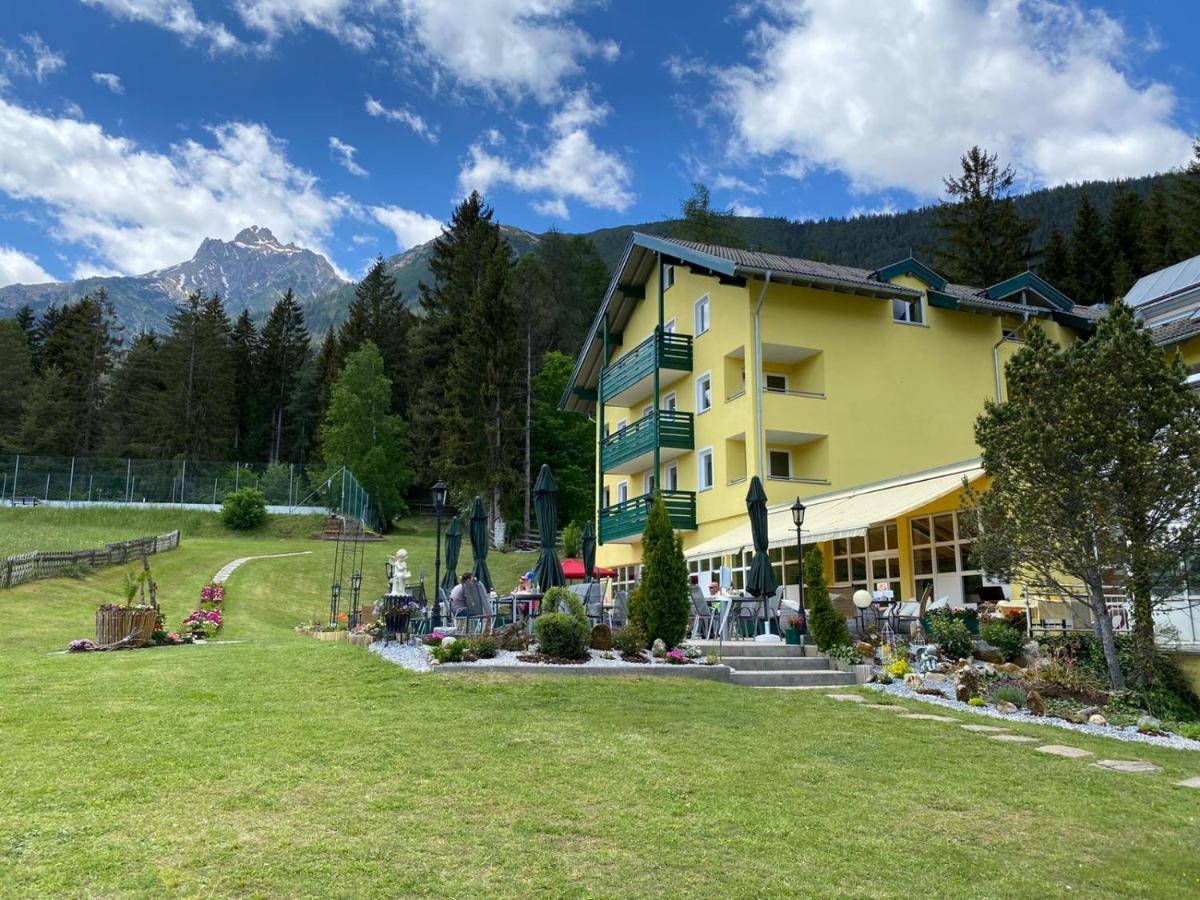 Hotel Belmont - Housity