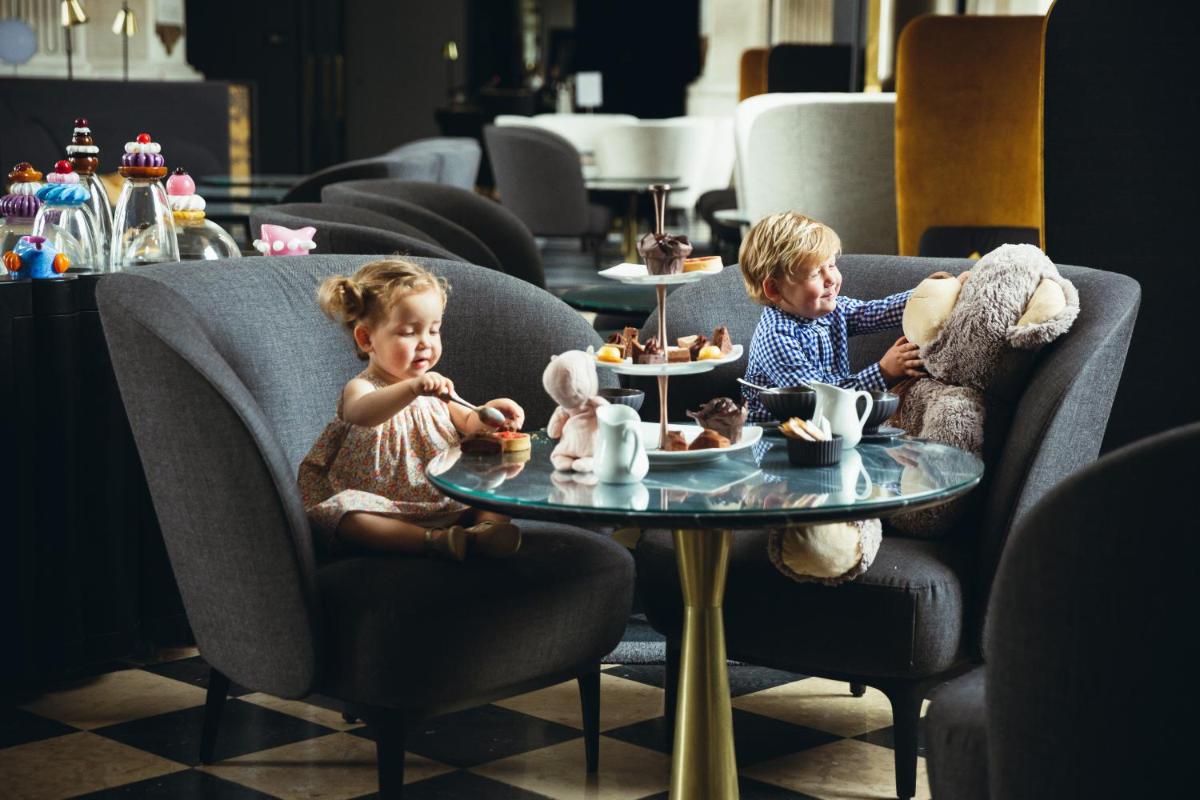 Enfants séjournant dans l'établissement InterContinental Lyon - Hotel Dieu by IHG