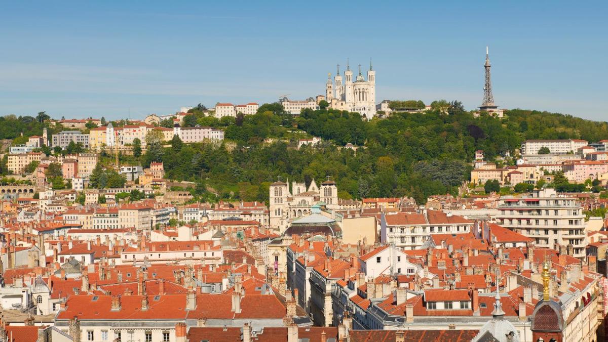 Vue générale sur Lyon ou vue de la ville depuis l'hôtel