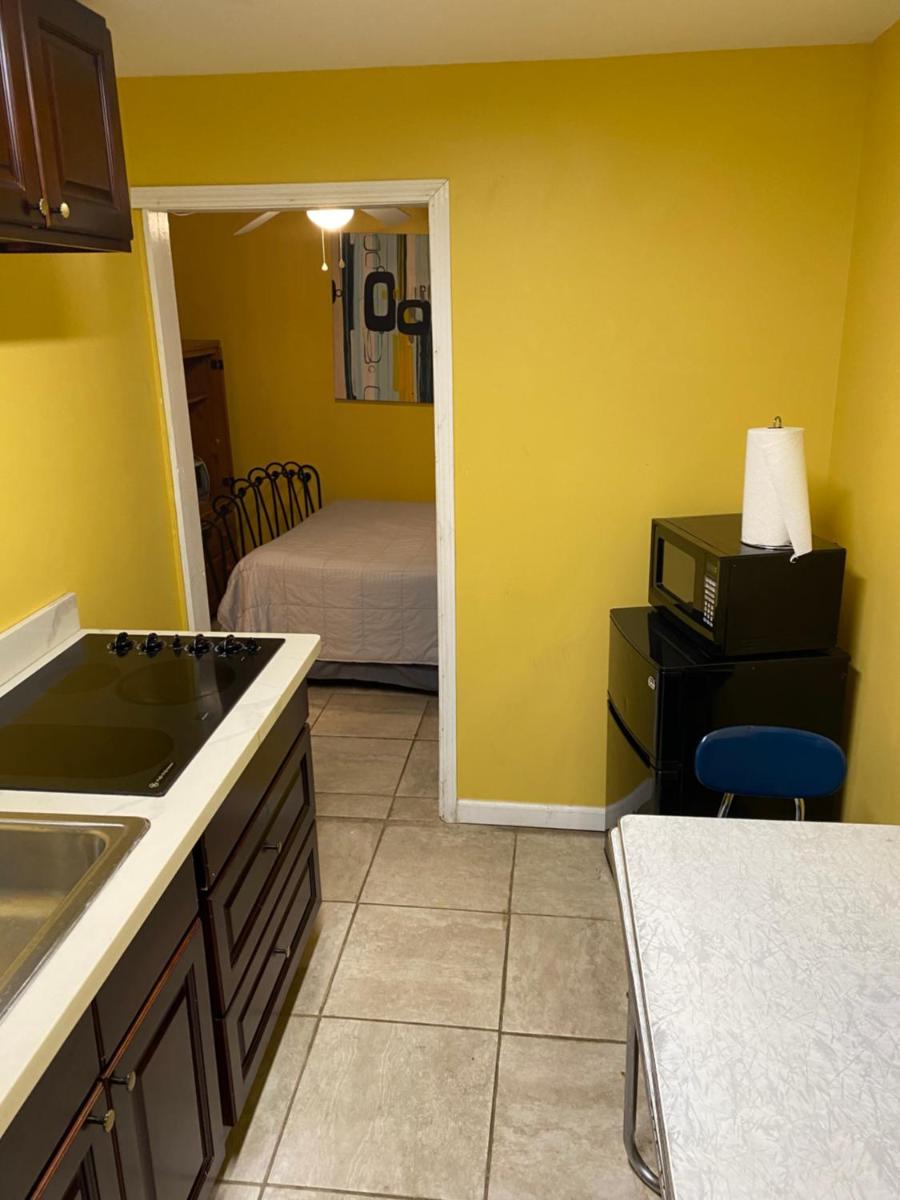 Comfortable Crash Pad - Housity