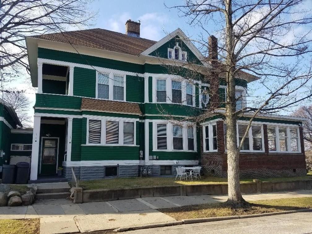 5 Star Victorian Mansion-Downtown No Locals - Housity