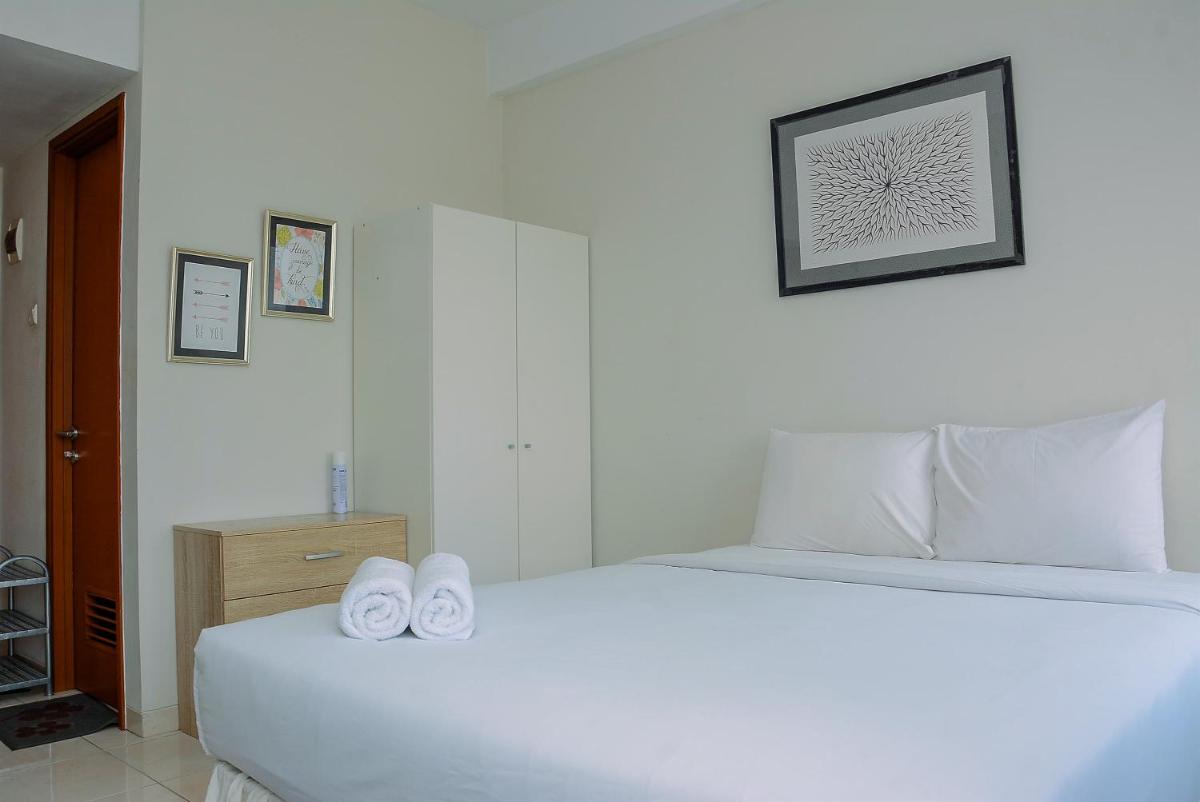 Elegant Studio Apartment Margonda Residence 5 By Travelio - Housity