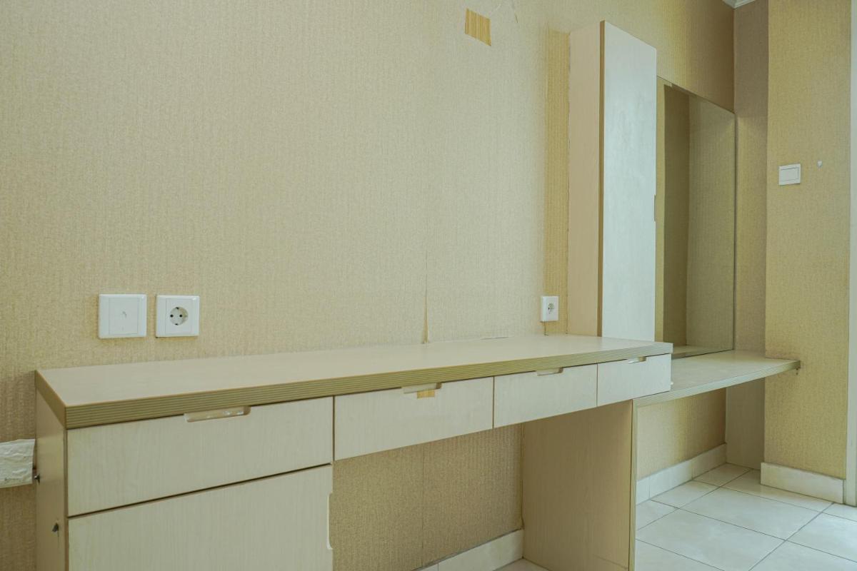 Strategic 1BR The Boulevard Apartment with Luxurious Design By Travelio - Housity