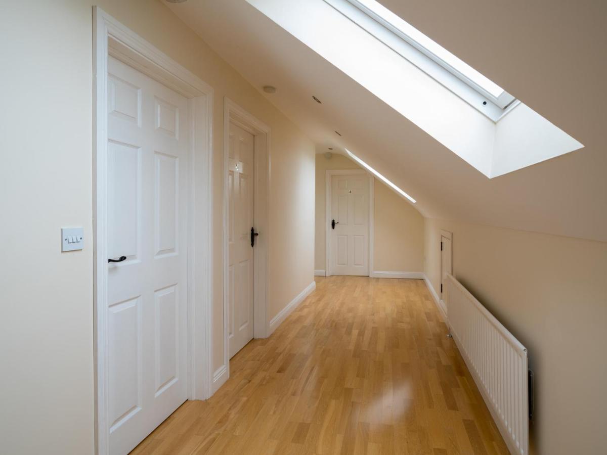 Carrick Villa - Housity
