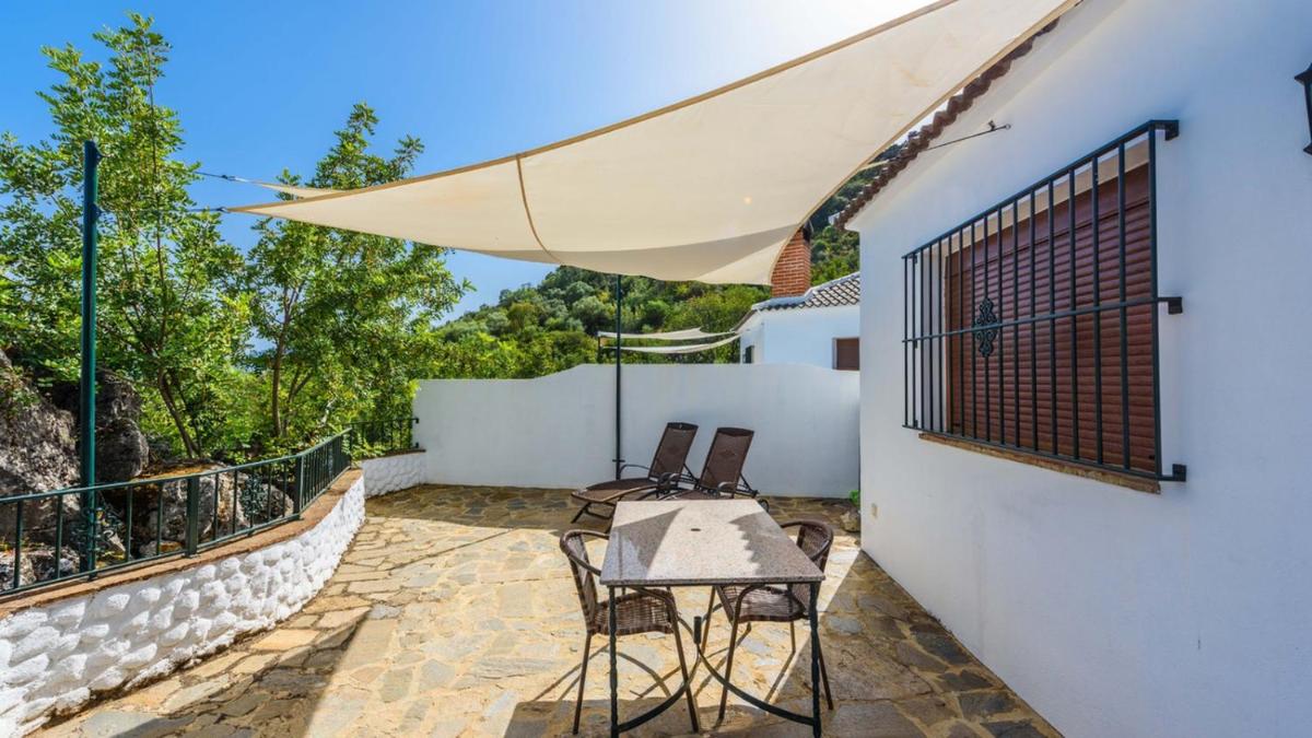 Casa El Paraiso Escondido Montecorto by Ruralidays - Housity