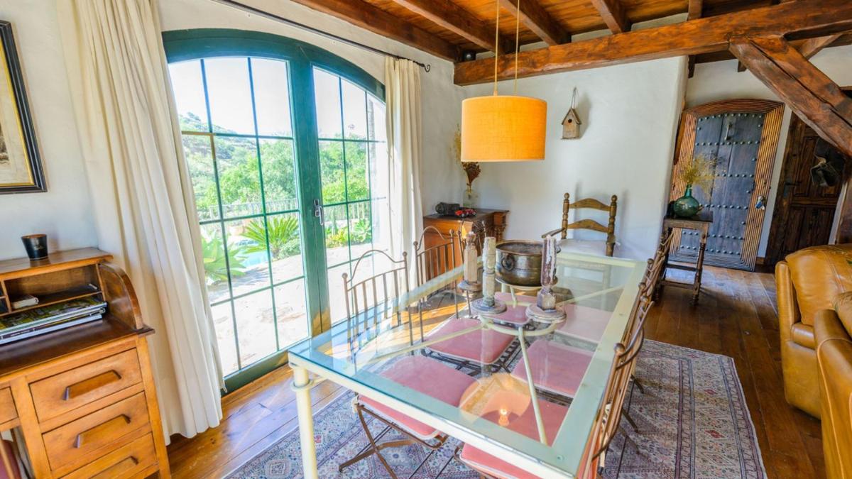 Villa Hidalgo Arenas by Ruralidays - Housity