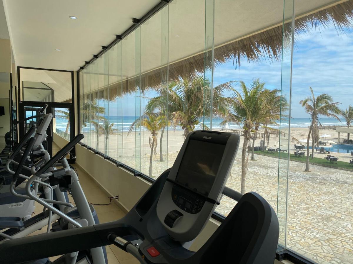 Hotel Arenas del Mar Resort - Housity