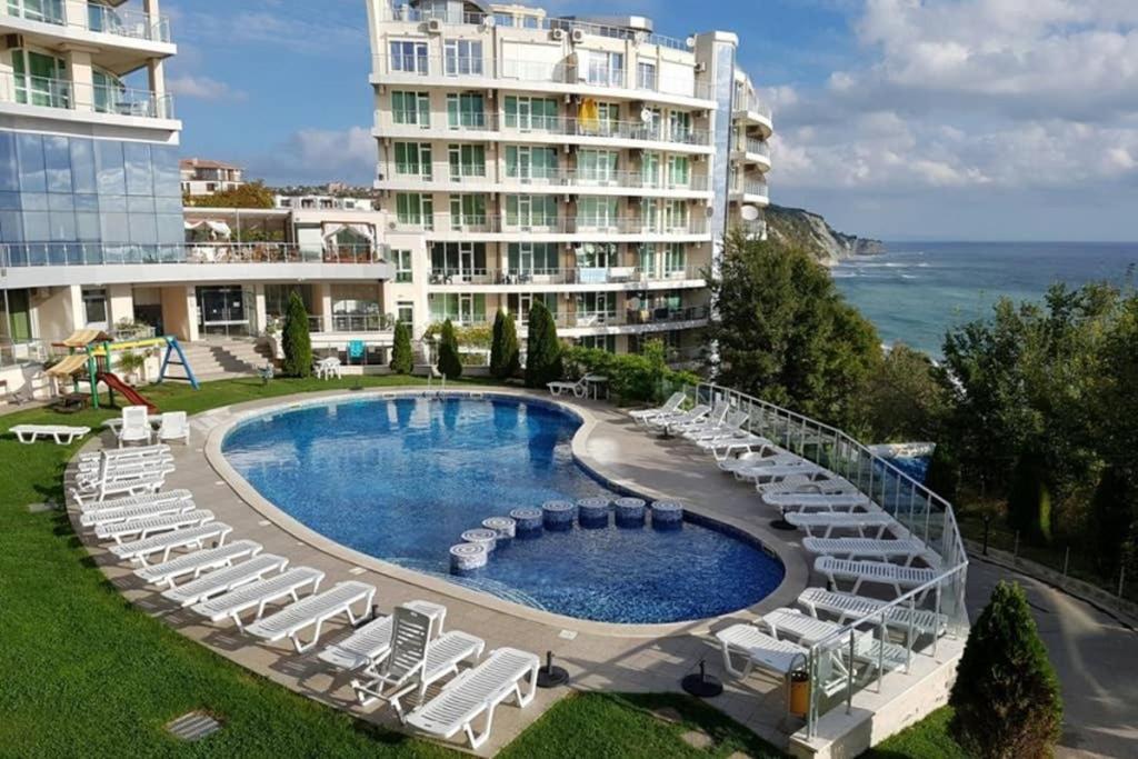 Black sea Home office for digital nomads in Byala - Housity