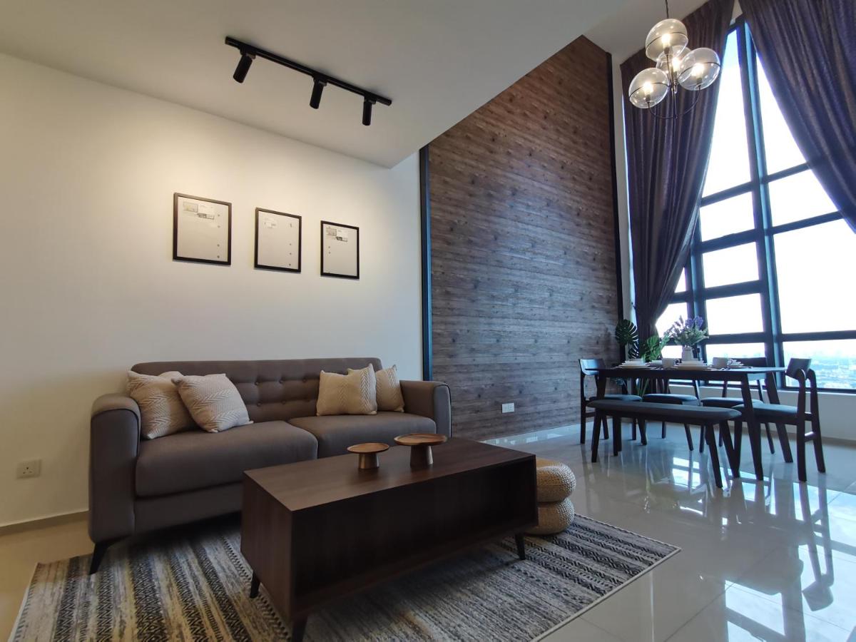 Suitetrails - Eko Cheras Residences by De Space