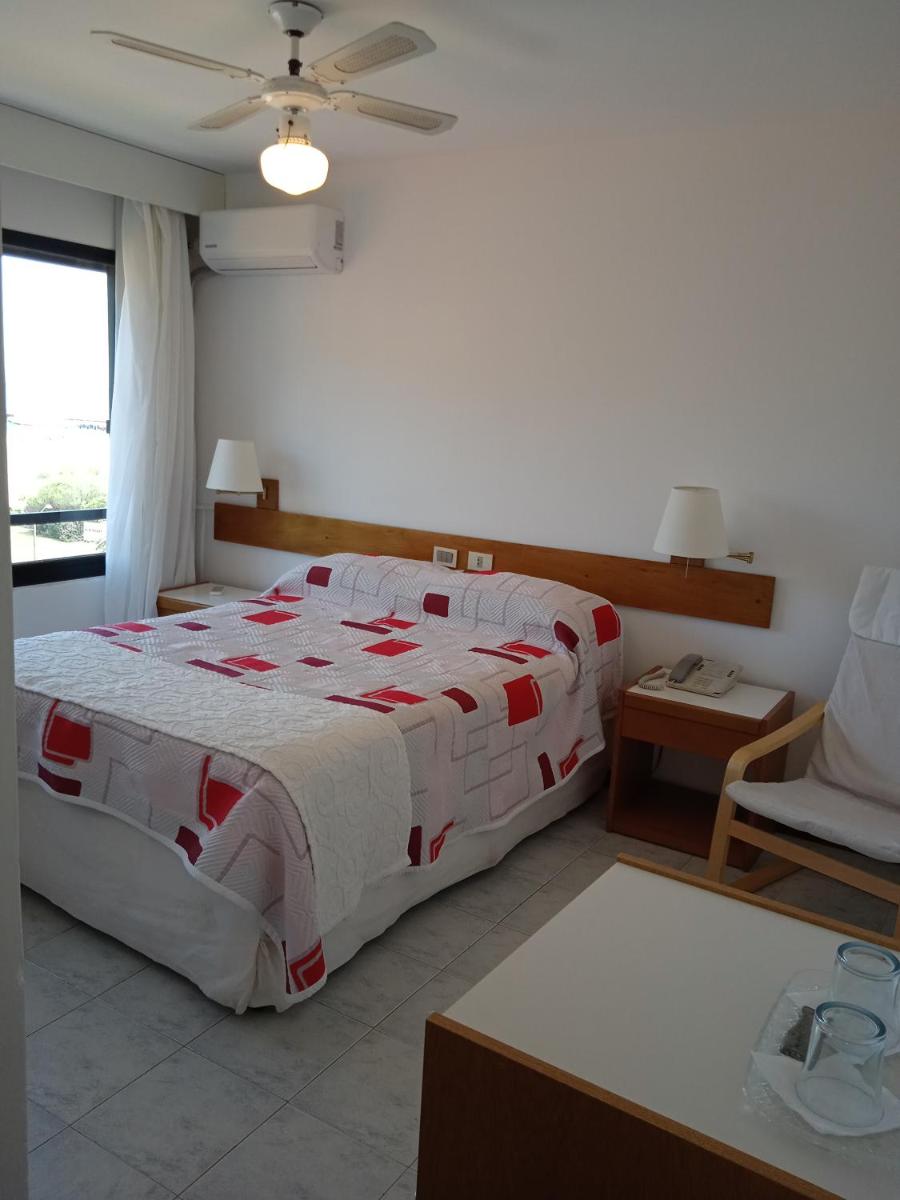 Hotel Ricadi - Housity