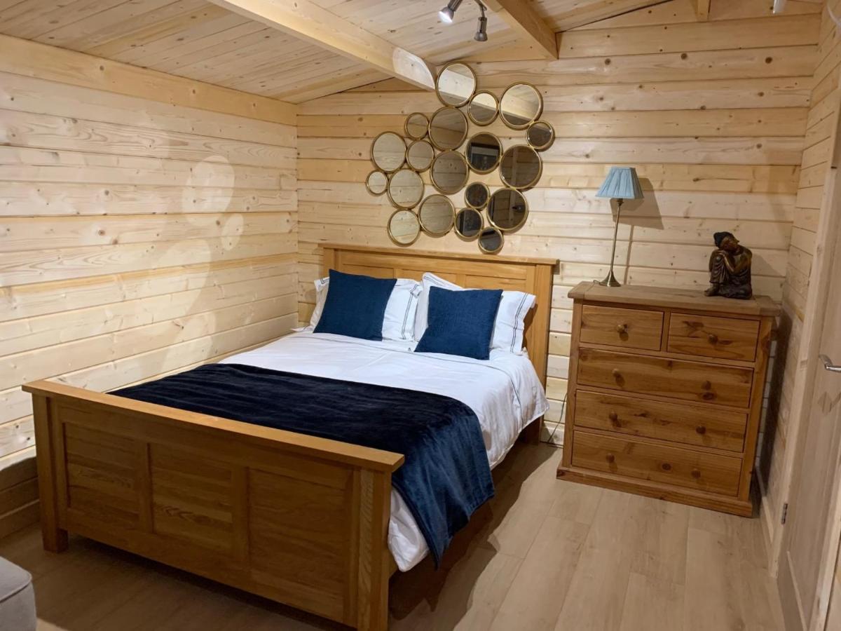 Truly Kentish Holiday Lets - Housity