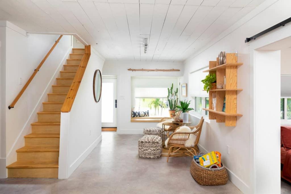 Endless Summer - Housity