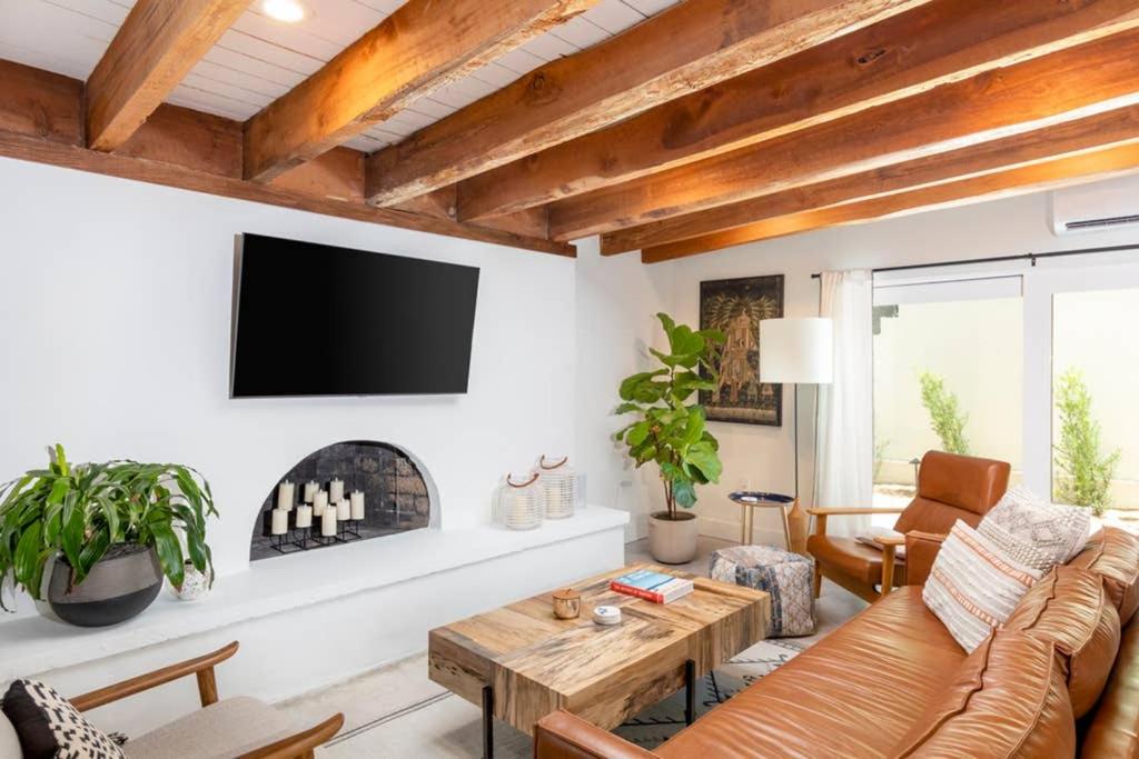 Endless Summer - Housity