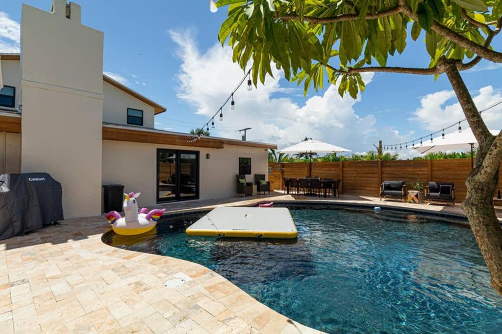 Endless Summer - Housity
