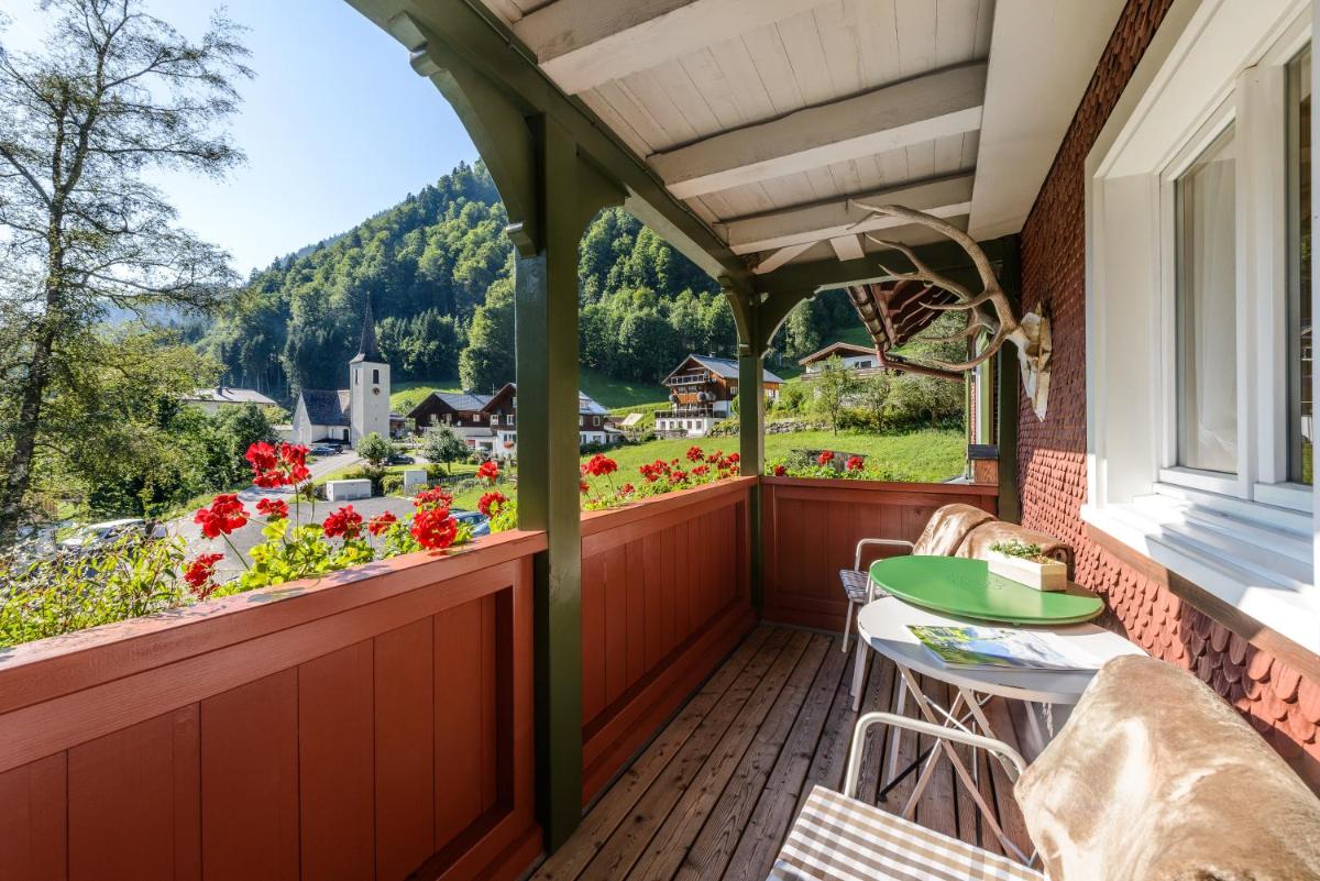 Café Pension zum Jäger - Housity