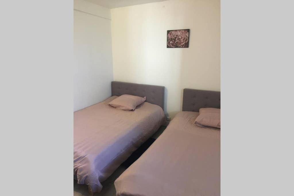 F2 proche gare et toute commodité - Housity