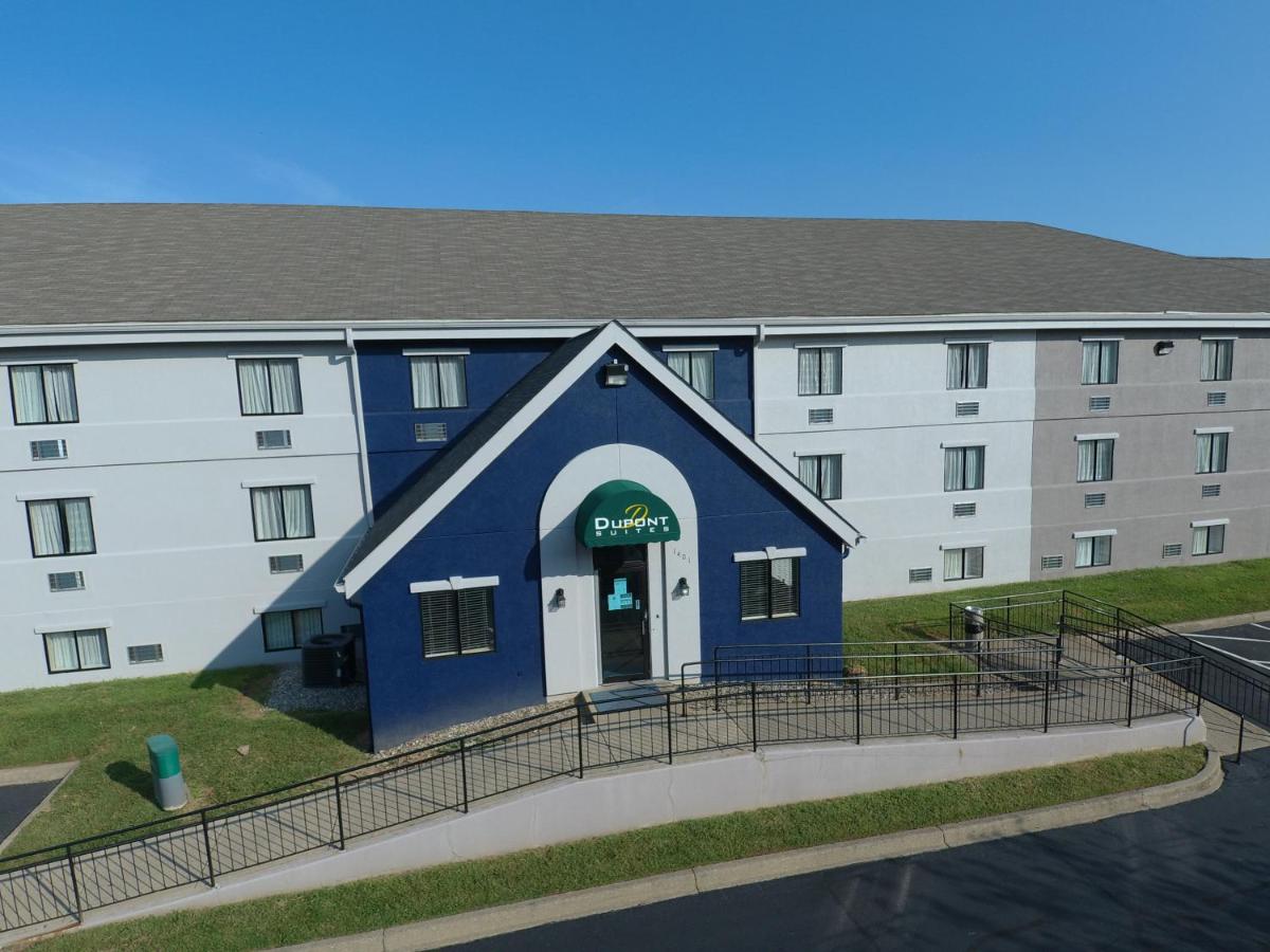 DuPont Suites - Louisville - St. Matthews - Housity