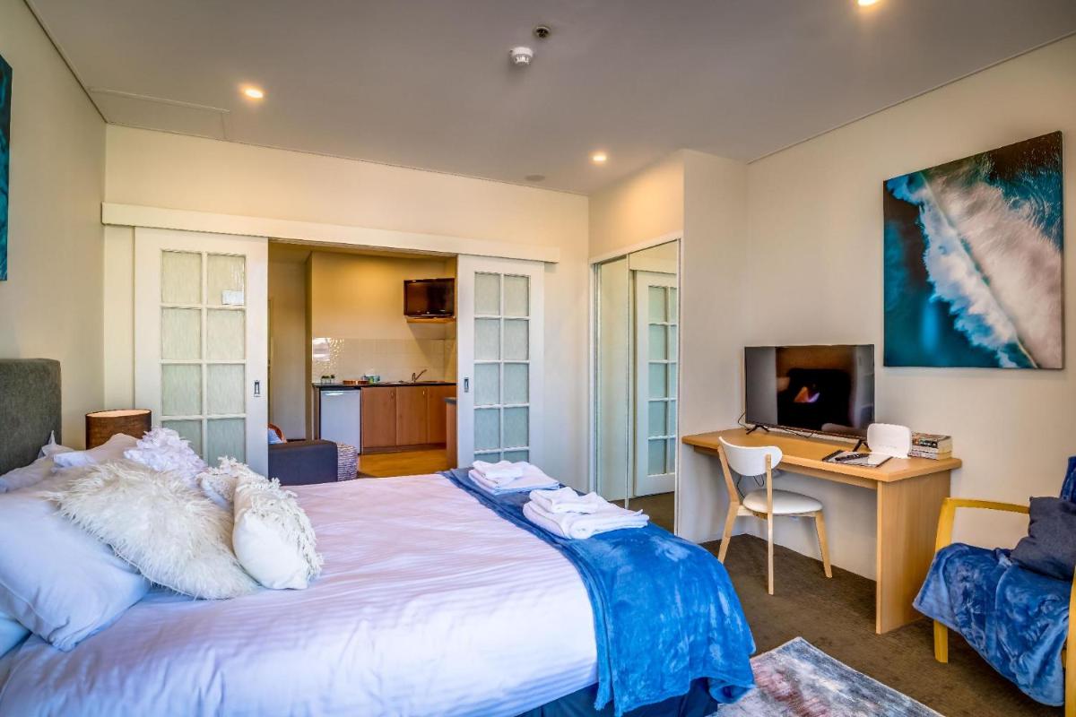 901 Inner City Zen Balcony Views 1br Cbd - Housity